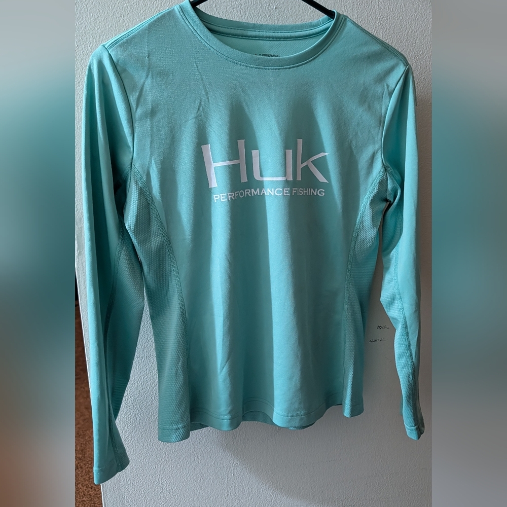 Huk Aqua Long Sleeve Performance Shirt